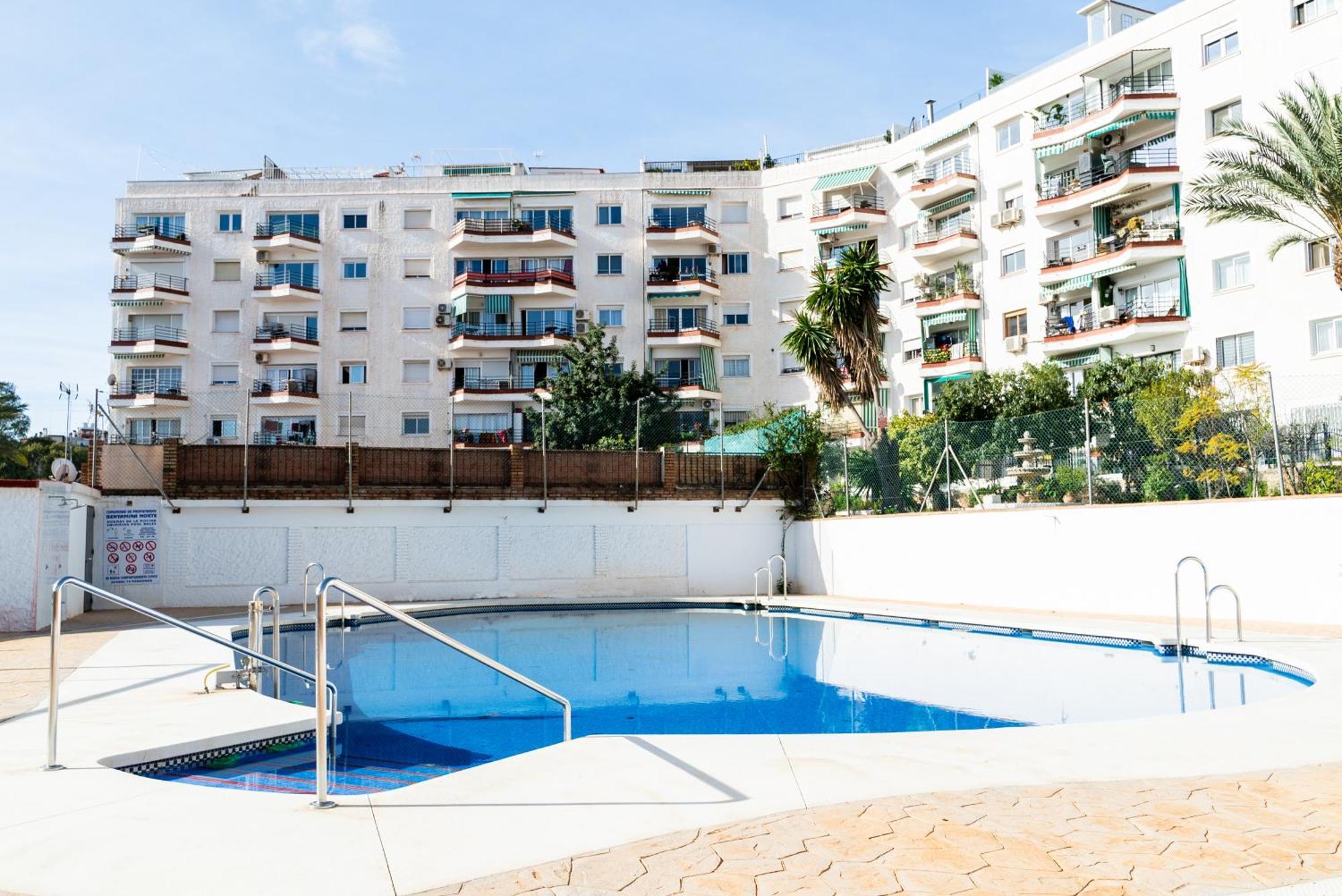 Apartmán Oasis En Playamar Con Piscina Torremolinos Exteriér fotografie